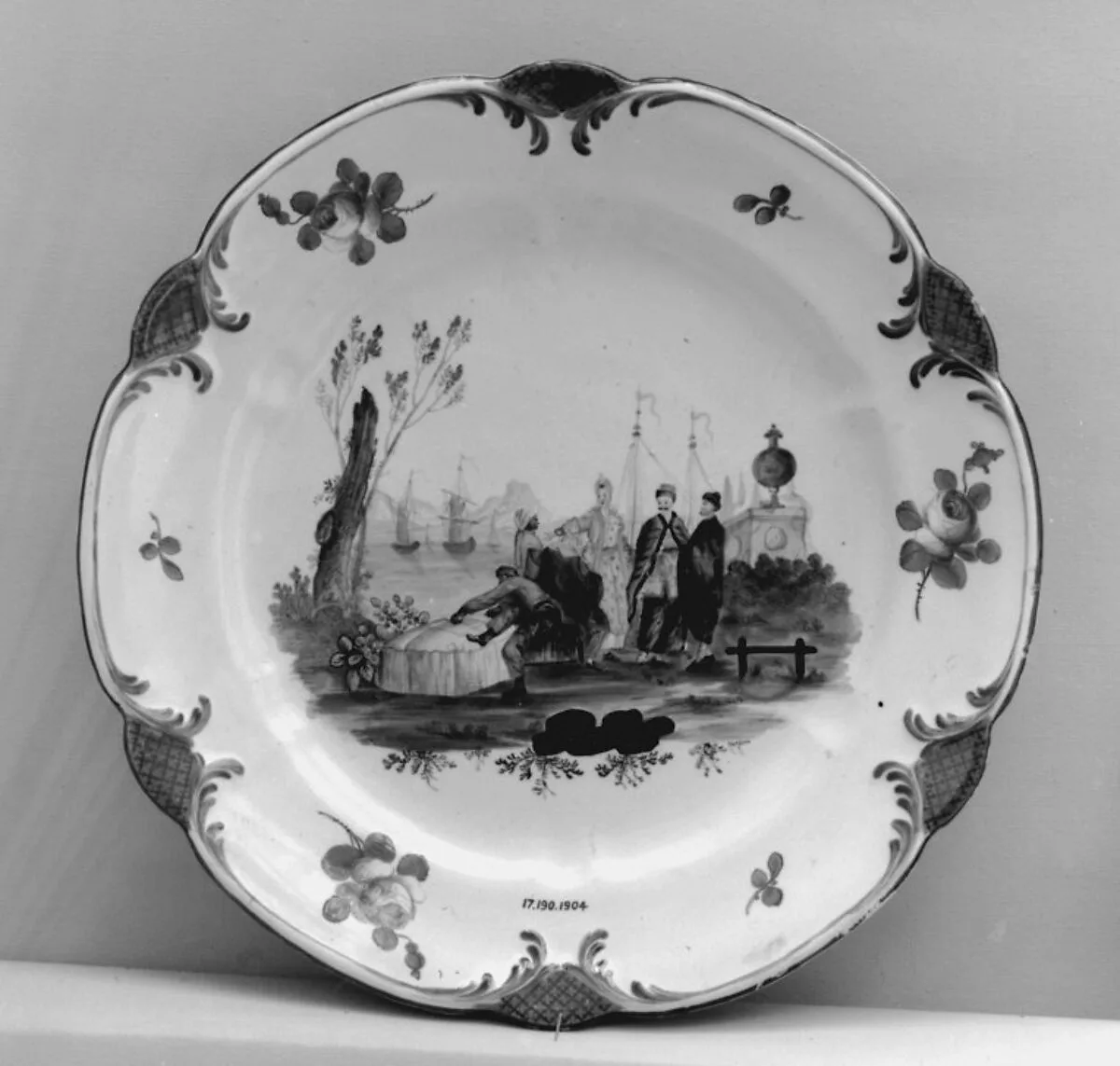 Plate — Levavasseur
