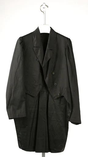Tail coat