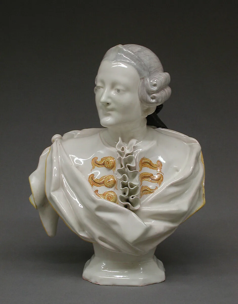 Bust of a Spanish nobleman — Alcora Manufactory