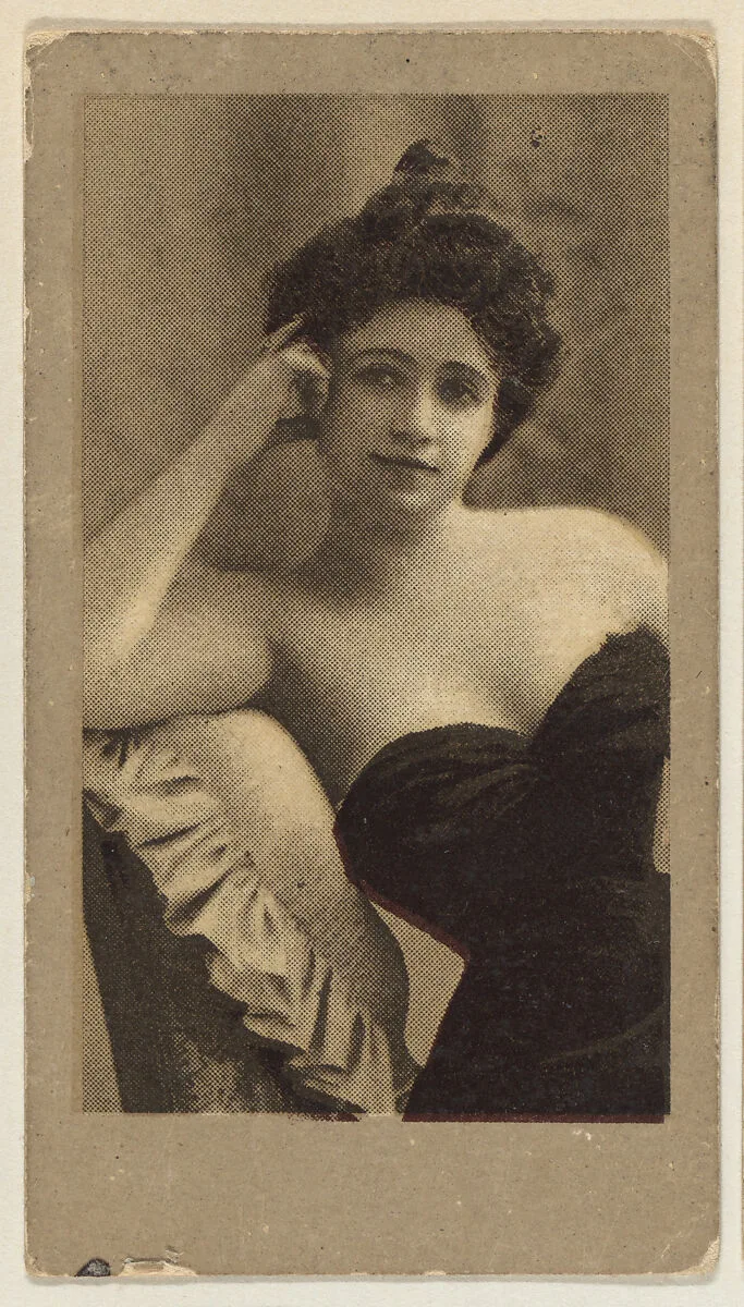 Portrait of a seated woman, from the "Girls" series (T66), issued with Hunter Dog Cigarros by S. Monday & Sons — S. Monday & Sons, Brooklyn, New York