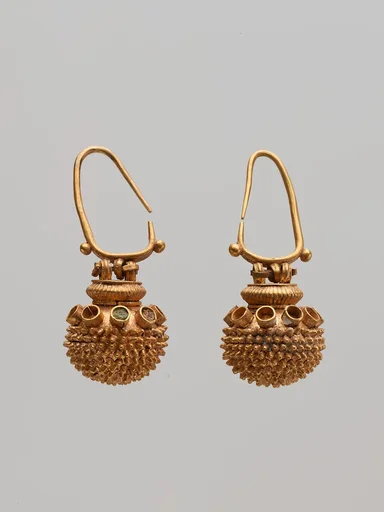 Pair of spherical gold earrings