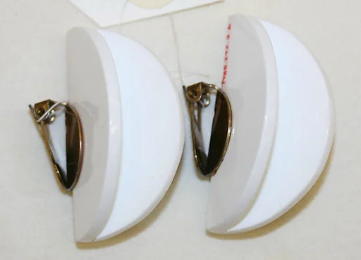Clip earrings