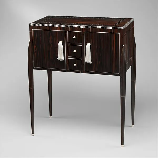 "Fuseaux" Cabinet — Emile-Jacques Ruhlmann