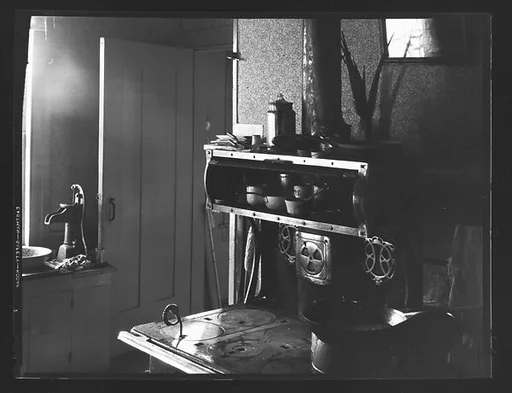 [Kitchen Interior with Stove, possibly the Storrs House, Hartford, Connecticut]