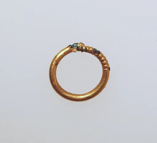 Earring