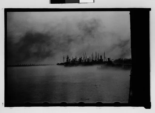 [Ships in Foggy Harbor, New Orleans Vicinity, Louisiana]