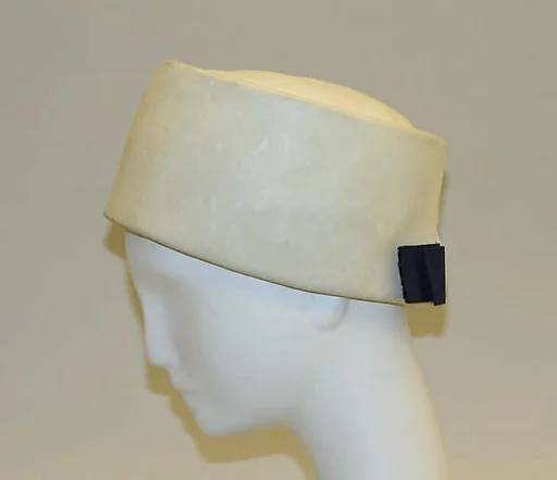 Pillbox hat