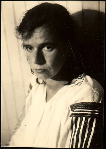 [Dorothy Grotz, Darien, Connecticut]