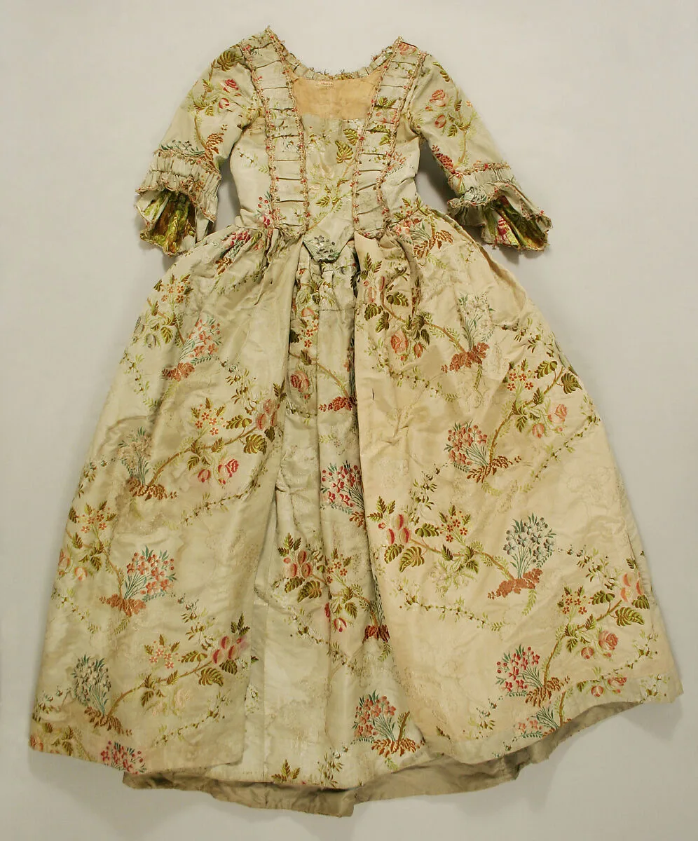 Wedding Dress — Unknown