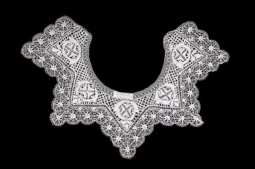 Collar