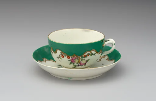 Cup (part of a service)