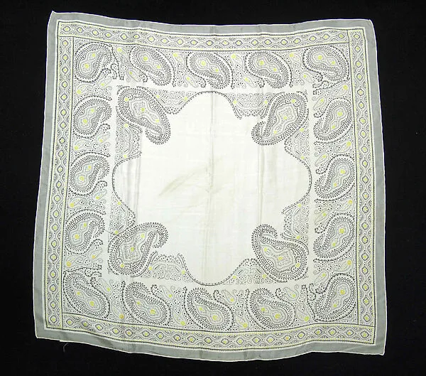 Scarf — Vera Neumann
