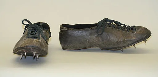 Athletic shoes