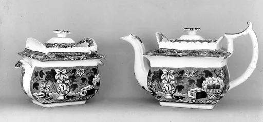 Sugar bowl