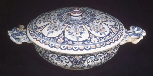 Bowl with cover