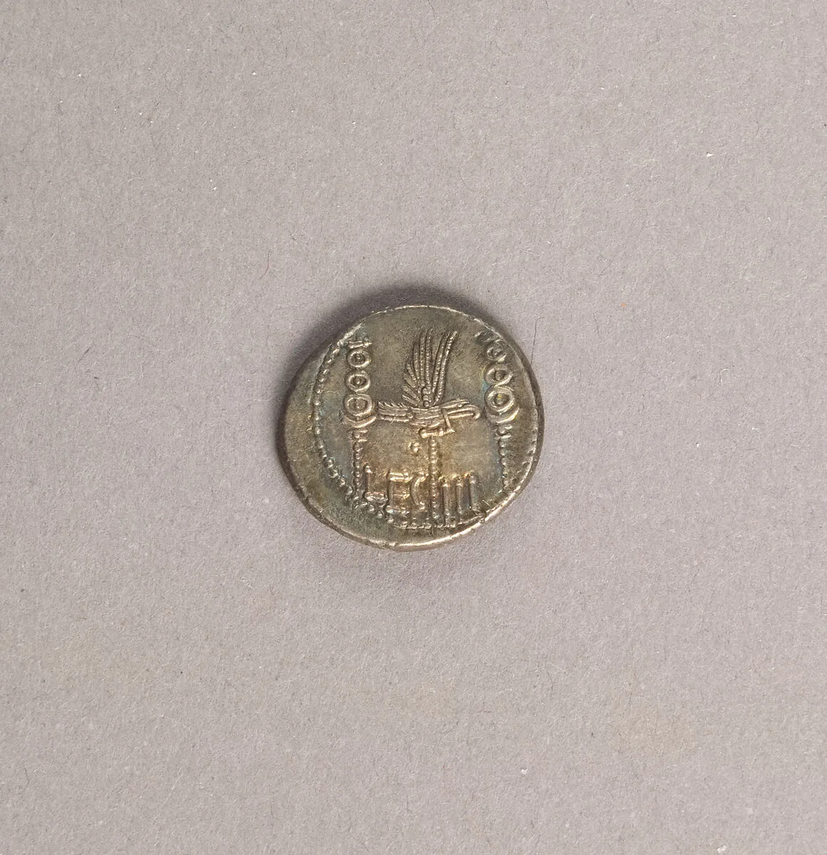 Silver denarius of Marcus Antonius — Unknown