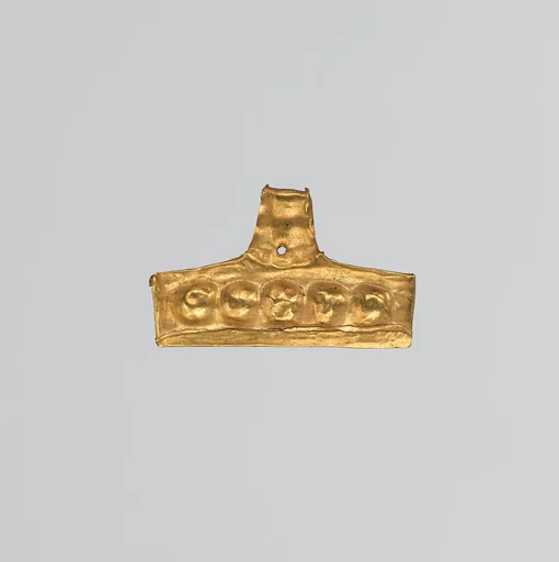 Gold pendant