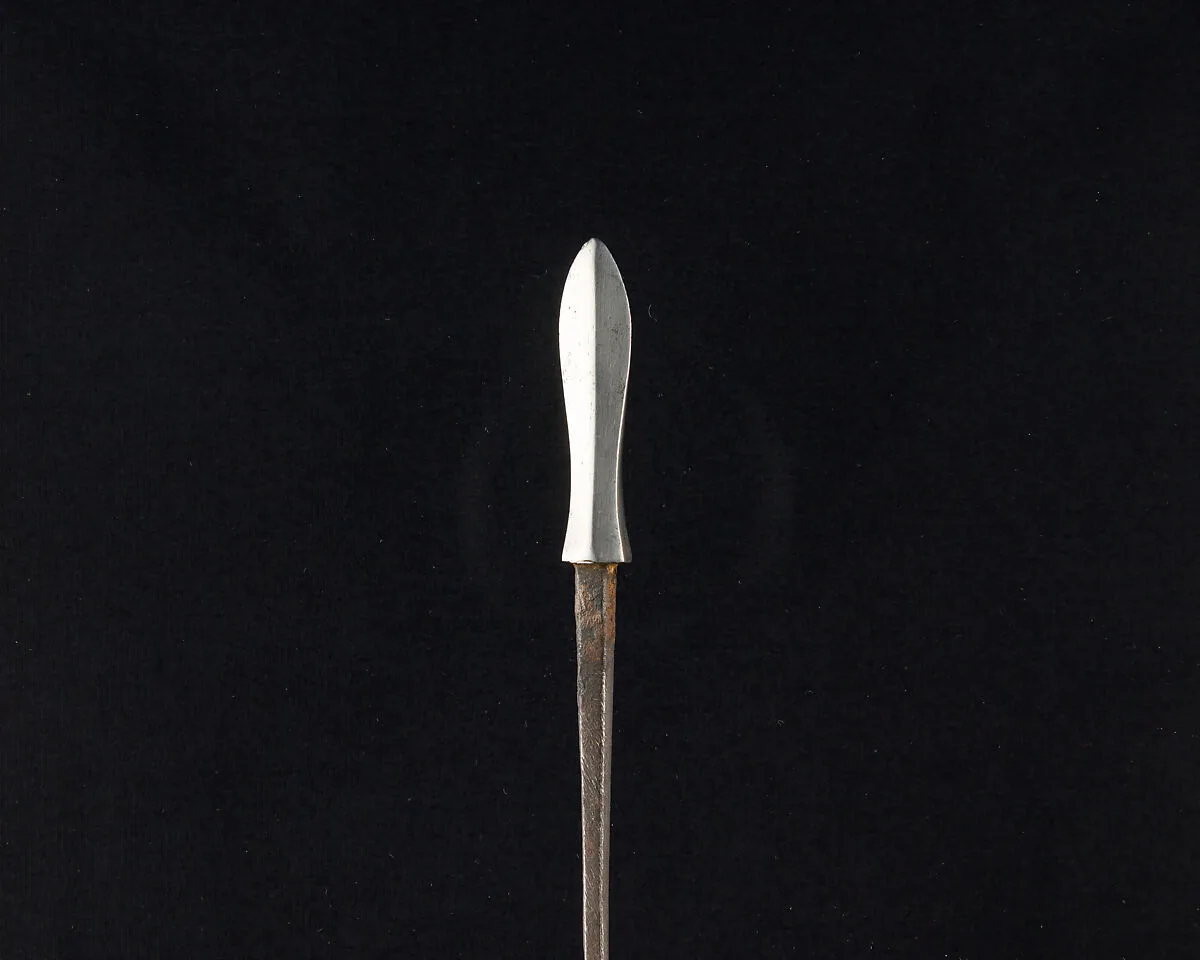Arrowhead (<i>Yanone</i>) — Unknown