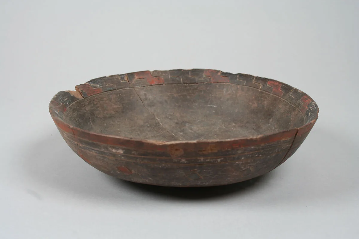 Incised bowl with diamonds — Unknown