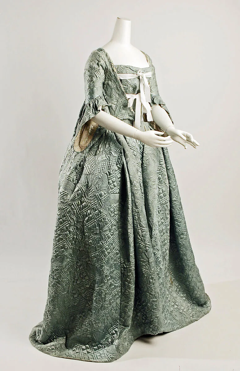 Robe à la Française — Unknown