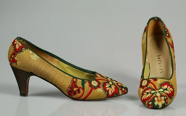 Pumps — Beth Levine|Herbert Levine Inc.