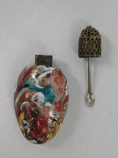 Perfume bottle