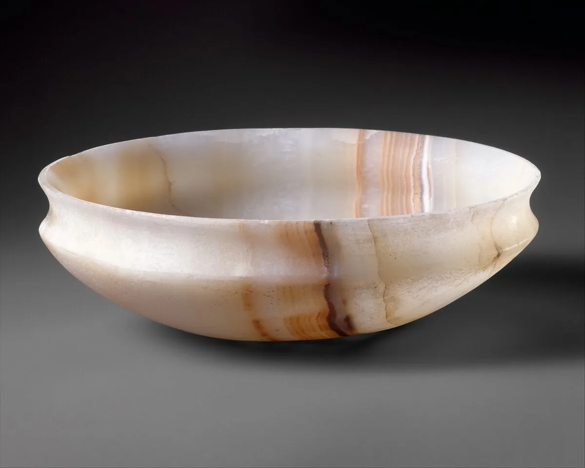 Shallow bowl with a recurved rim — Unknown