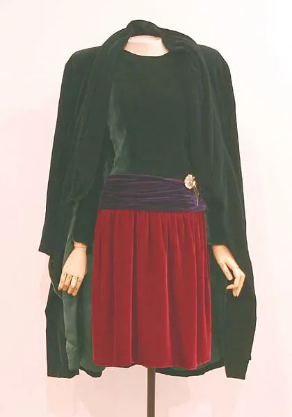 Evening ensemble — Yves Saint Laurent|Yves Saint Laurent