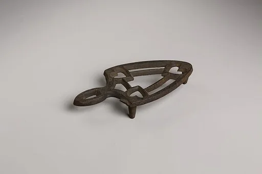Trivet