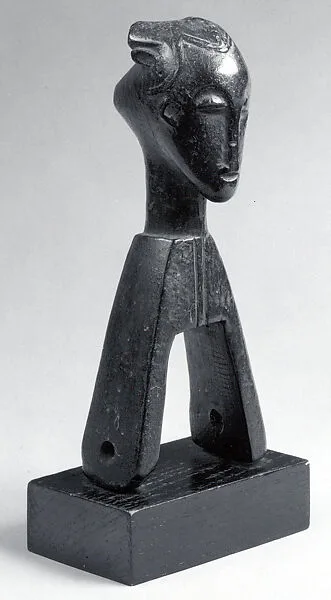 Heddle Pulley with Figure — Unknown