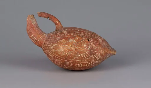 Vase in the form of a bird