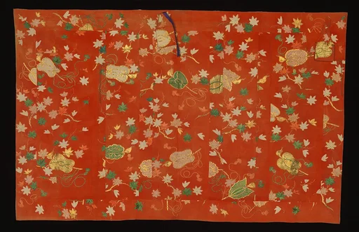 紅縮緬地紅葉軍配団扇模様袈裟|Buddhist Vestment (Kesa) with Maple Leaves and Fans