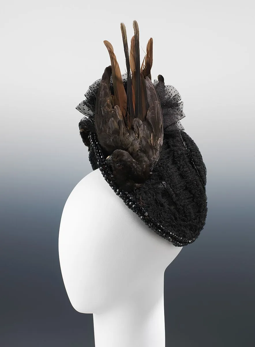 Evening bonnet — Unknown