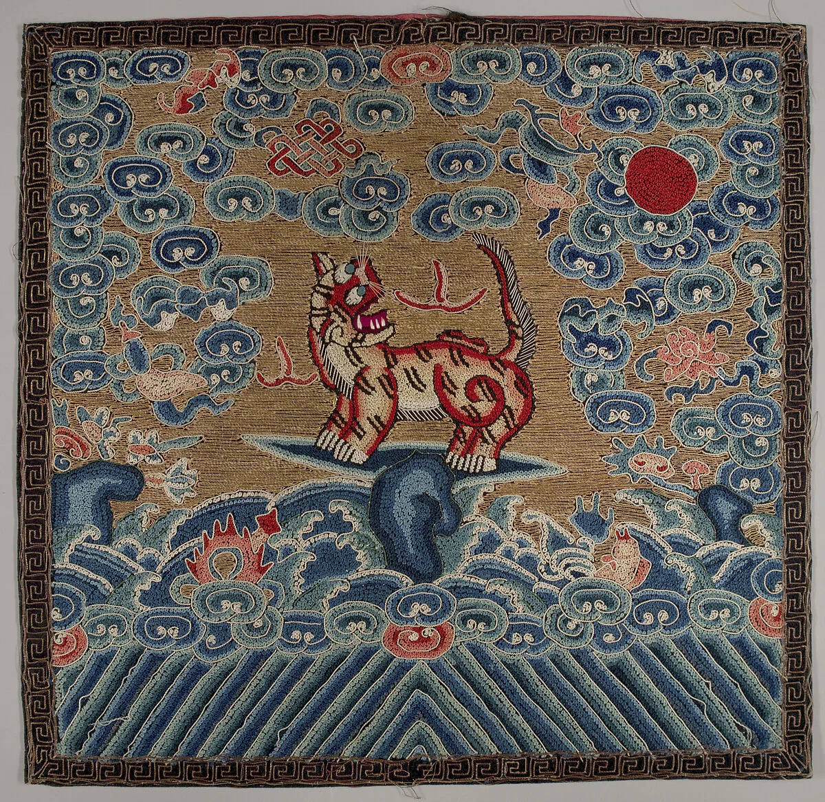 清 虎紋刺繡朝服補子|Rank badge with tiger — Unknown
