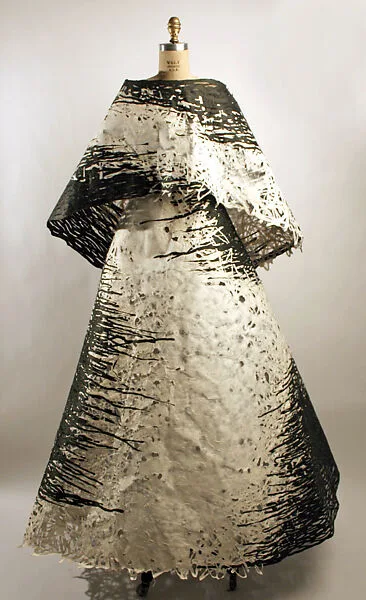Dress — Yumi Katsura International Co., Ltd.