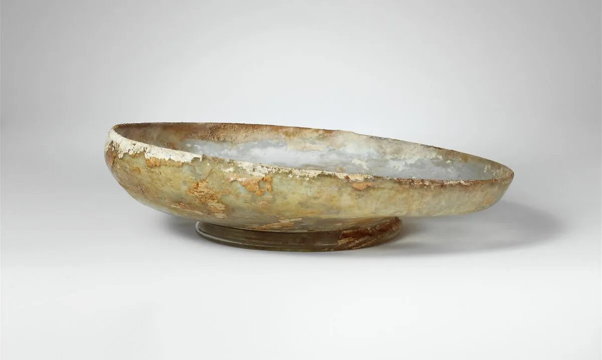 Glass dish — Unknown