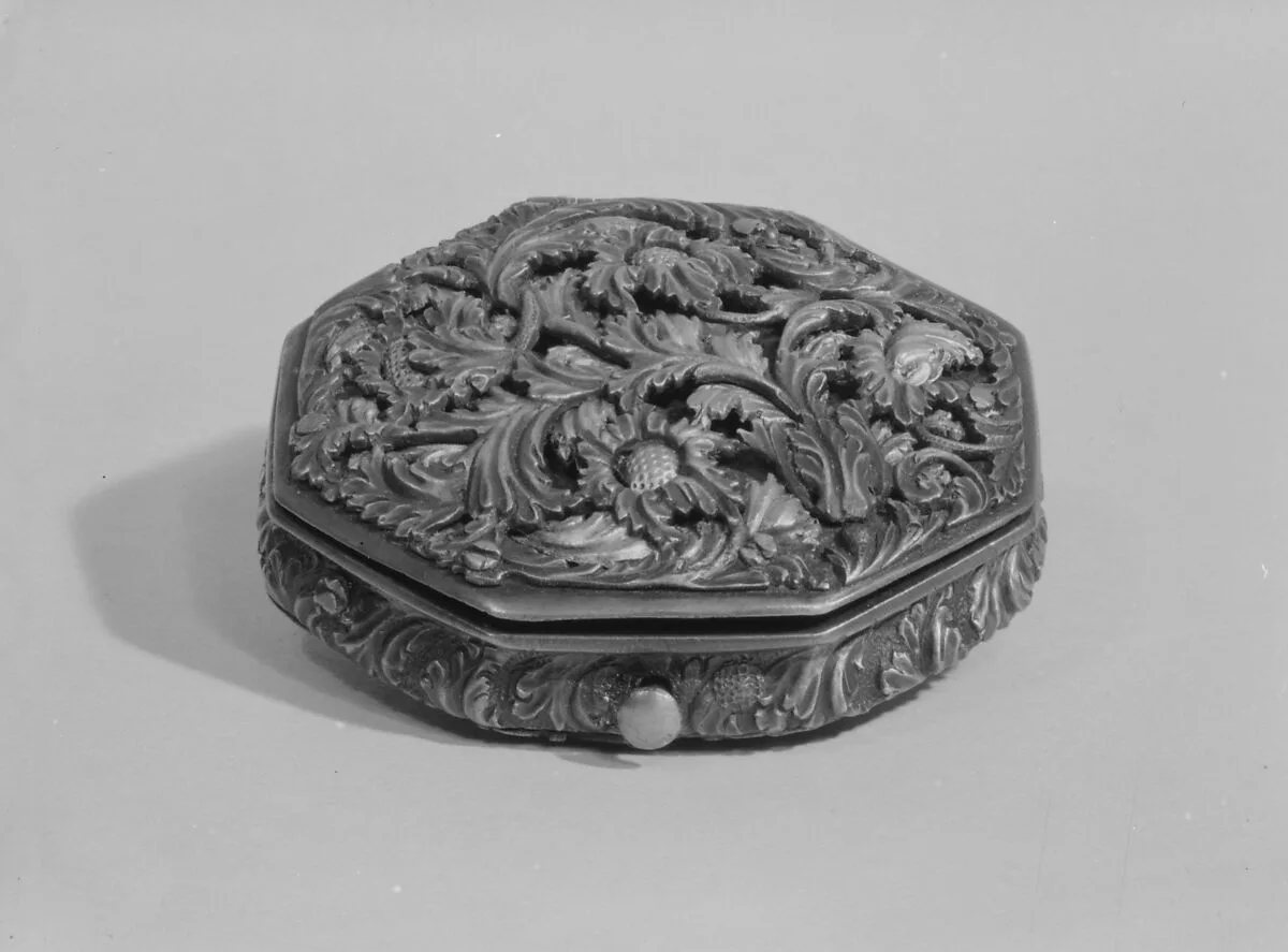 Sweetmeat box — Unknown