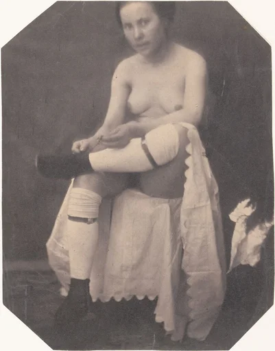 [Female Nude]