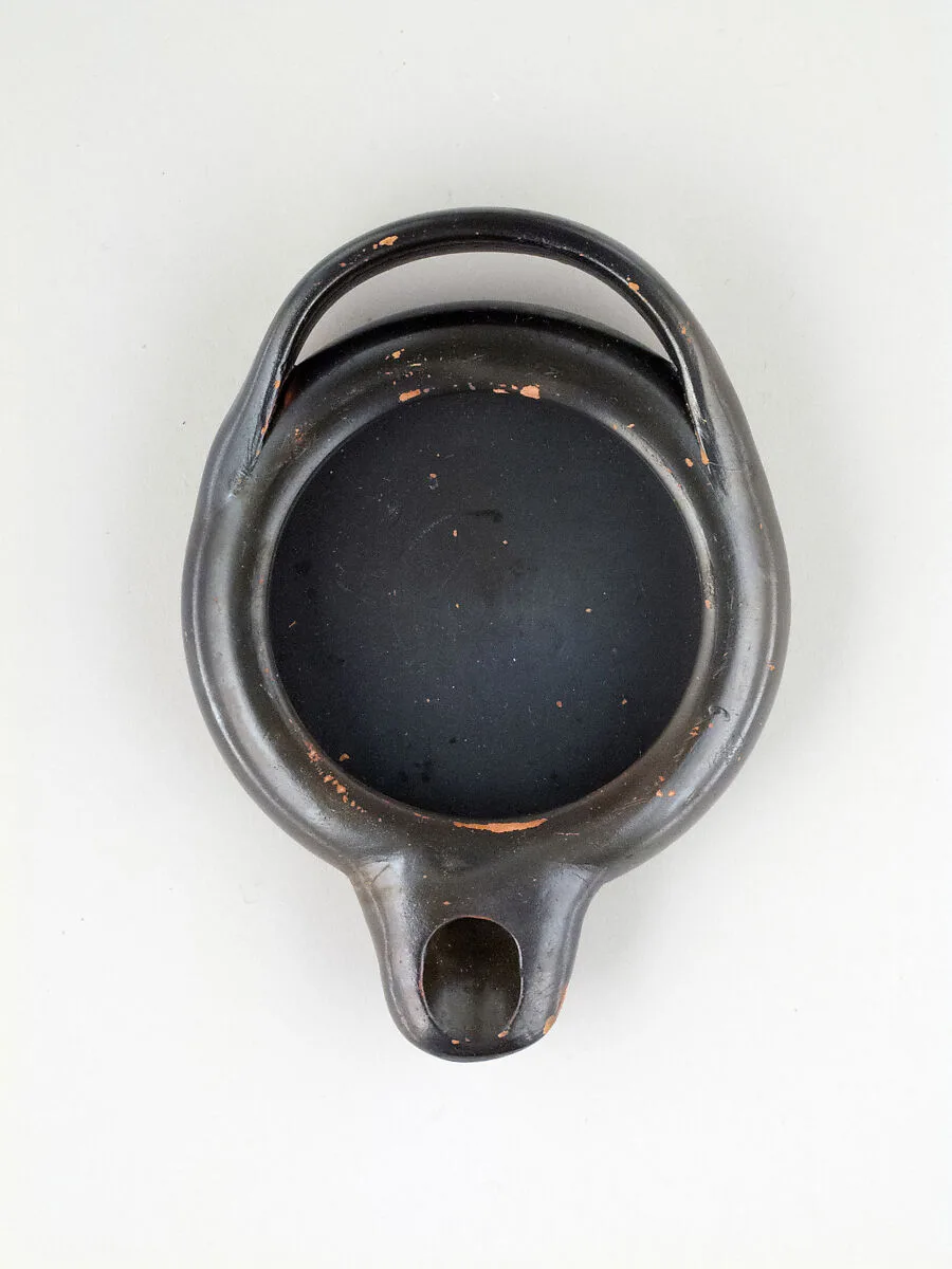 Terracotta lamp — Unknown