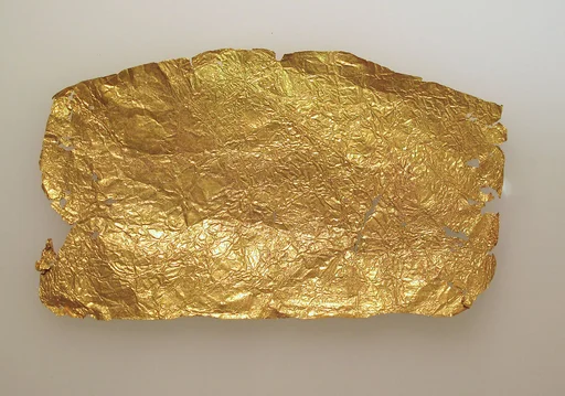 Frontlet of gold leaf
