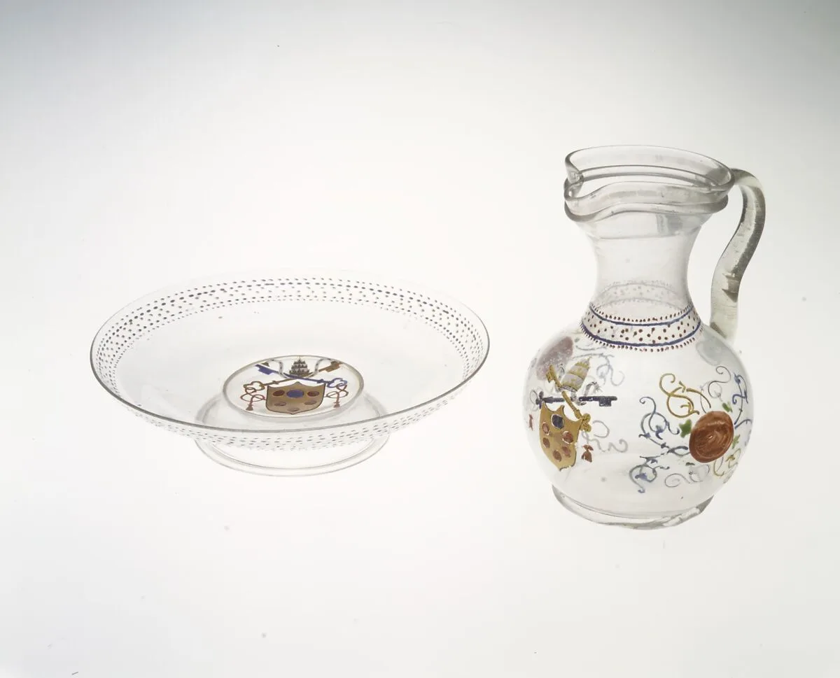 Armorial jug — Unknown
