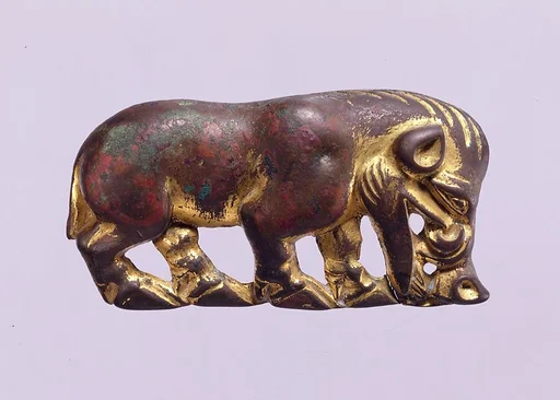 鎏金野豬紋青銅帶飾|Belt Plaque in the Shape of a Wild Boar