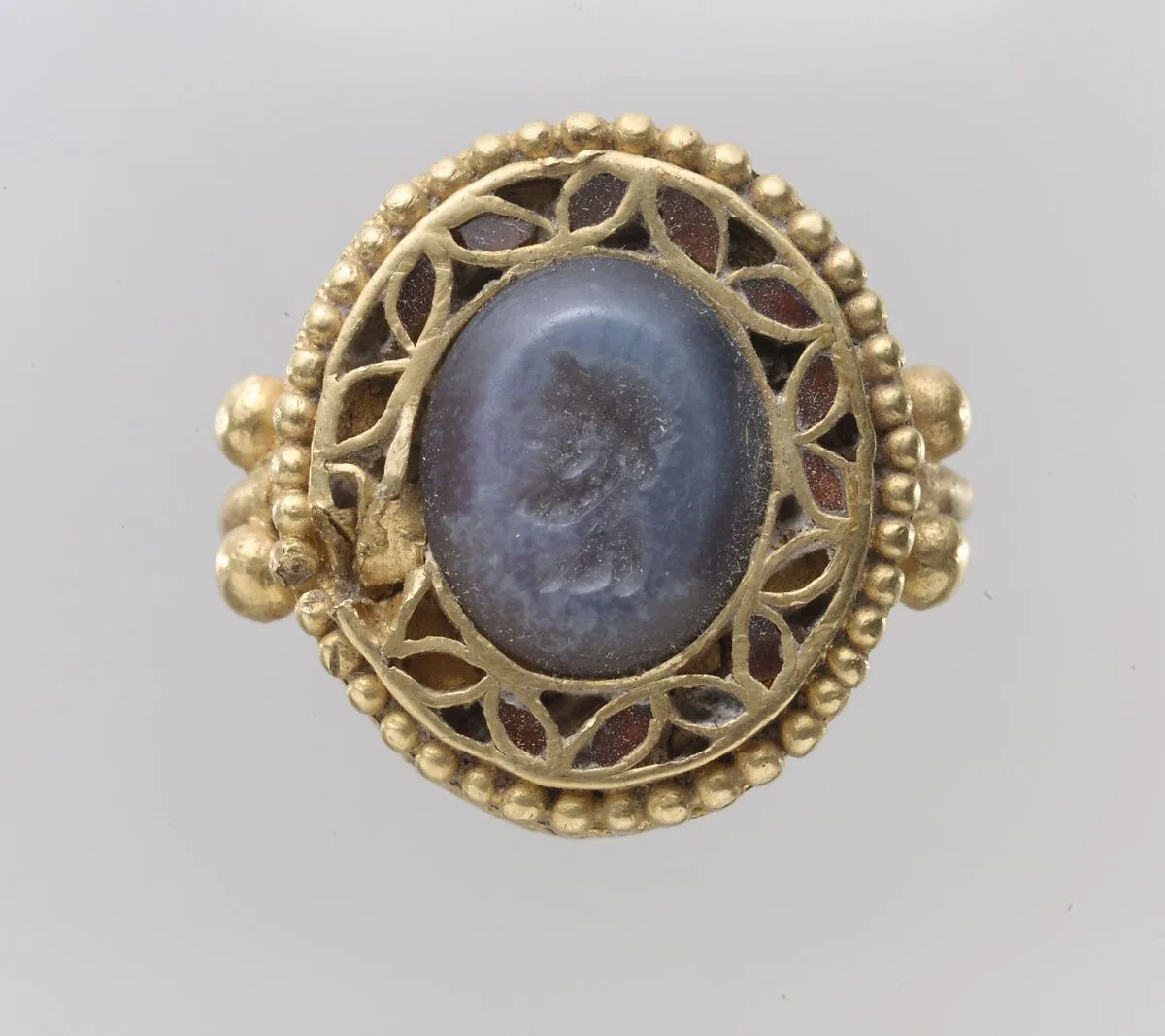 Intaglio in ring — Unknown