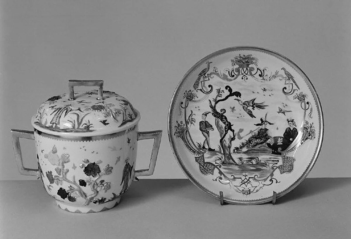 Circular bowl with cover and saucer — Meissen Manufactory
