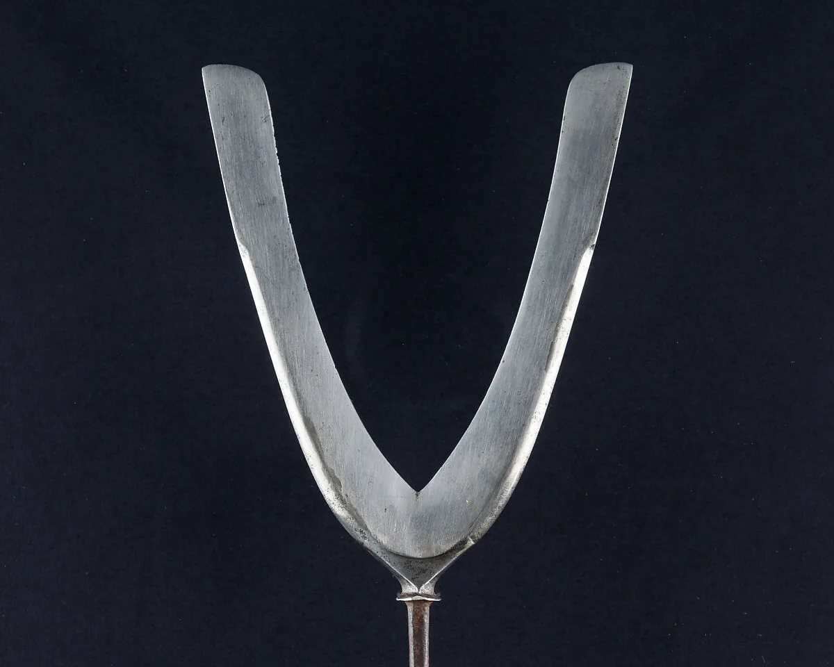Arrowhead (<i>Yanone</i>) — Unknown