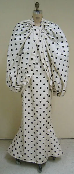 Evening ensemble — Carolina Herrera