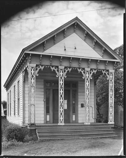[Frame Building with Jigsaw Ornament, Marion, Alabama]
