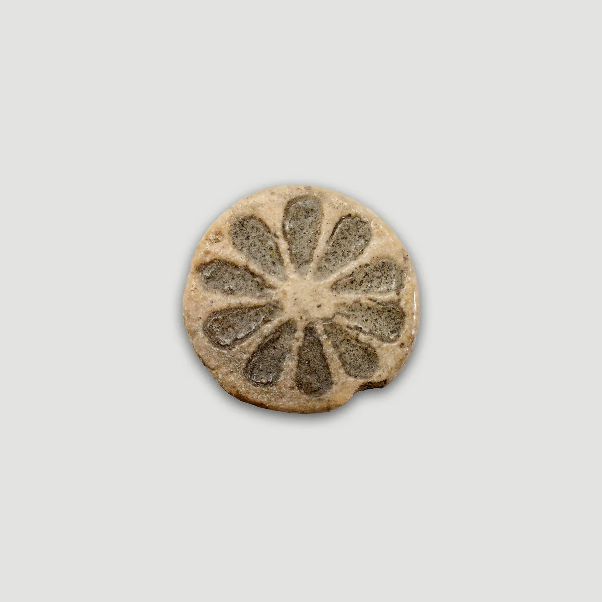 Tiles and ornaments from the palace of Ramesses II — Unknown