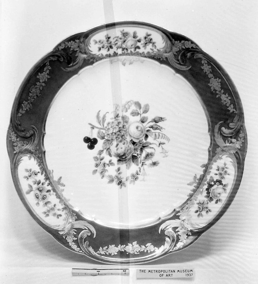 Plate (Assiette à palmes) (1 of 102) (part of a service) — Sèvres Manufactory|Guillaume Noël|Etienne-Gabriel Girard