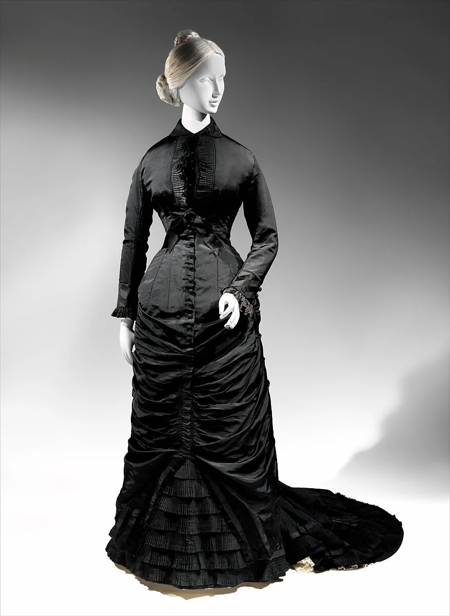 Afternoon dress — Unknown